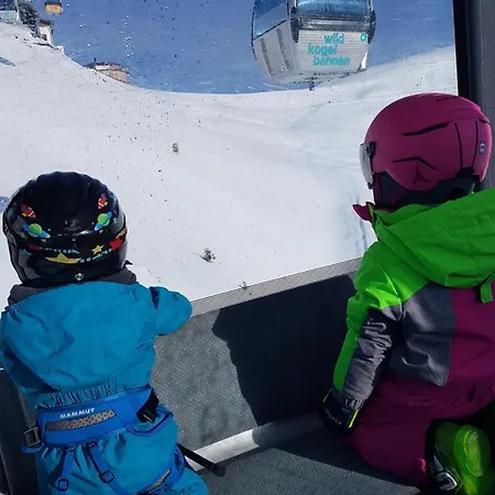 Berge Leben 아파트